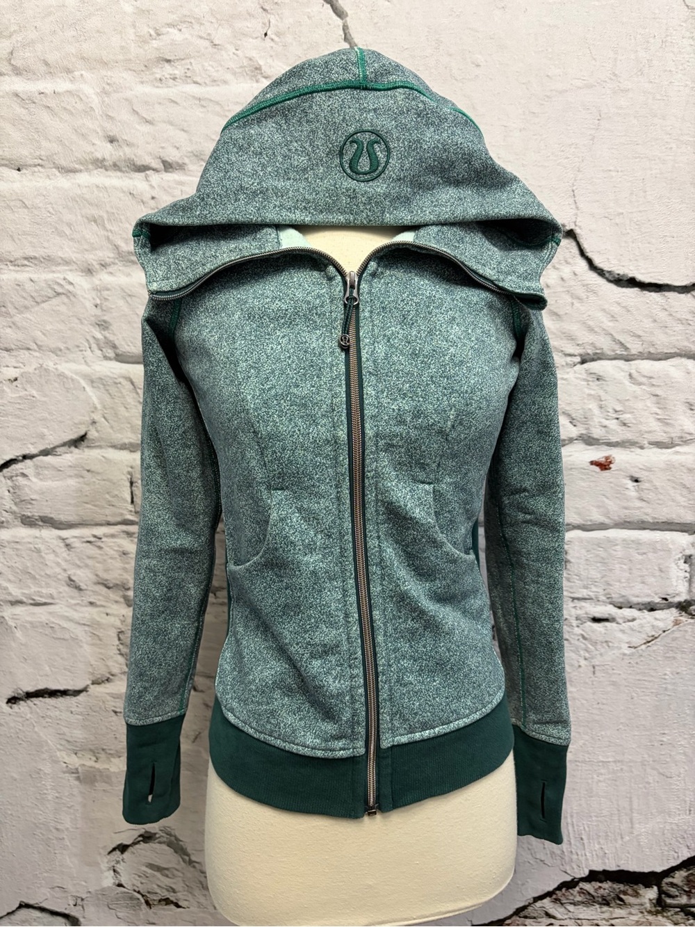 Lululemon Scuba Hoodie Heather Green Athletic Activewear Full Zip Sweater